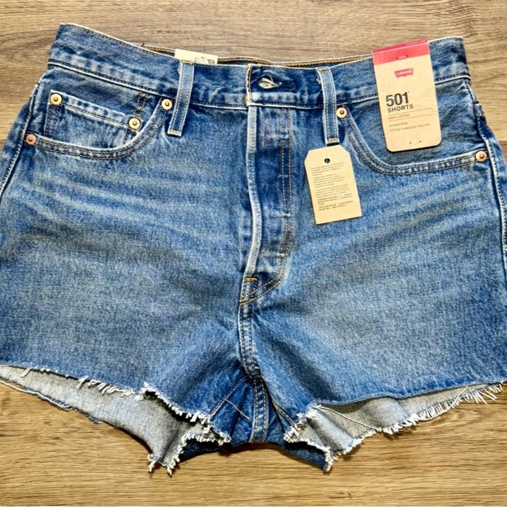 Levi's 501 Classic Blue Jean Shorts for Women Size 29 BRAND NEW